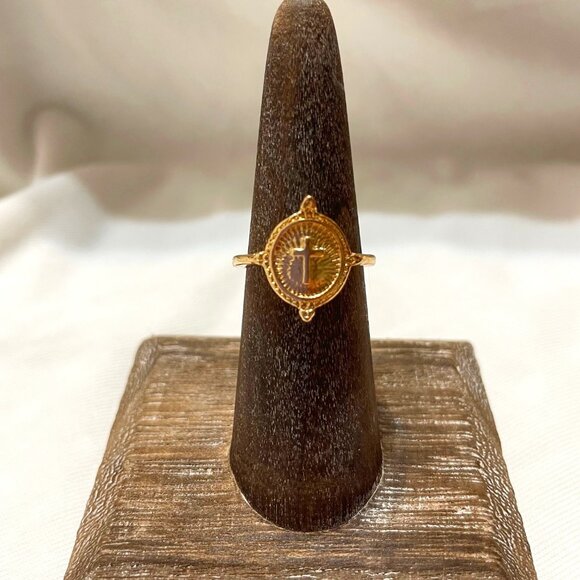 Vintage-Inspired Cross Ring Size 6 - Picture 2 of 3